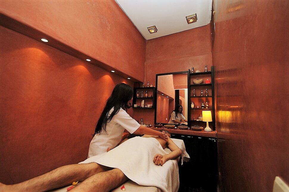 Spa Marrakesch — traditionelles Hammam aus Tadelakt im Riad